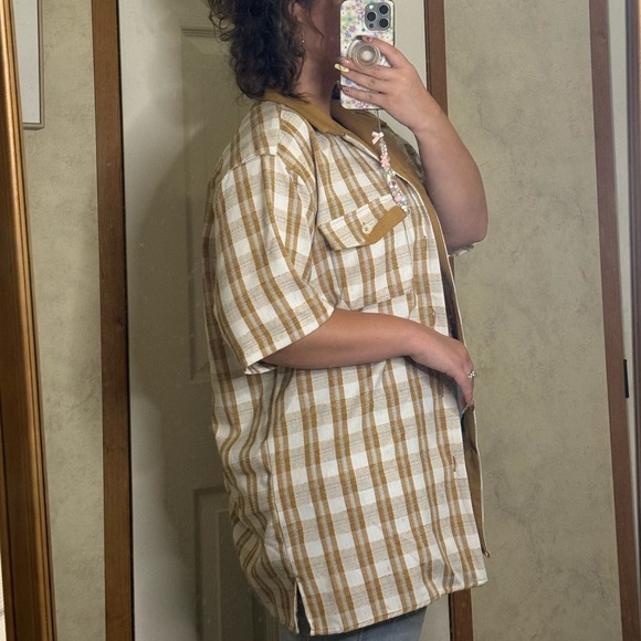 Vintage Tan, Plaid Button Down 🍂 - Picture 3 of 9